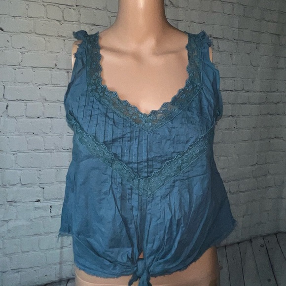 Esley Tops - Esley Dark Blue Floral Tank top size S